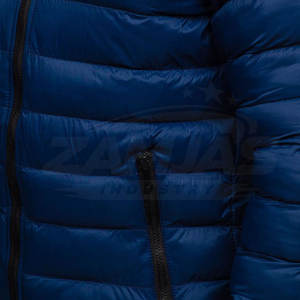 Veste matelassée personnalisable OEM pour homme, style streetwear, couleur unie, en toile, pour l'hiver, avec un design extérieur tendance - Product Image 5