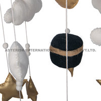 Décoration de chambre d'enfant faite à la main, mobile en feutre doux pour bébé, étoiles, nuages, jouet en peluche, gris/blanc naturel, non tissé, 100% laine de Nouvelle-Zélande, unisexe