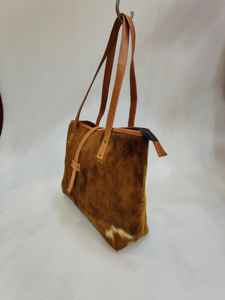 กระเป๋าโท้ทหนังแท้คุณภาพพรีเมียม ปักลาย ซิปปิด สีพื้น สไตล์วินเทจ ปรับแต่งได้ กระเป๋าแฟชั่นสำหรับผู้หญิง ขายส่ง - Product Image 3