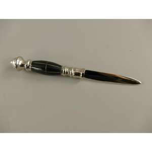 Loupe décorative et ouvre-lettre en métal avec support, fournitures de bureau, articles décoratifs de table - Product Image 2