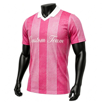 Maillot de football personnalisé pour homme, rose rayé, sublimé, manches courtes, col rond, polyester respirant, coupe athlétique, 160g