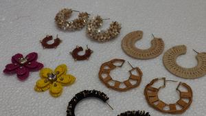 Boucles d'oreilles classiques en laiton perlé faites à la main pour femmes, légères et tendance, bijoux de mariage, vente en gros - Product Image 5