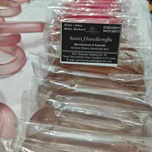 Chaîne de maillons en résine colorée mate et polie, personnalisable, pour la décoration de la maison, du bureau ou de la chambre. - Product Image 3