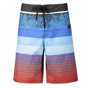 Shorts de bain rayés pour hommes, séchage rapide, cordon de serrage, taille élastique, décontractés, pour la plage, motif rouge et bleu, en polyester - Product Image 1
