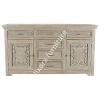 Aparador de Madera Maciza Hecho a Mano de Lujo con Puertas Talladas con Motivos Ornamentales y Acabado Blanco Desgastado