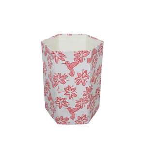 Poubelle décorative ouverte faite à la main en carton PP imprimé au bloc, avec enveloppe en tissu 100 % coton. - Product Image 1