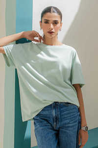 T-shirt en coton doux pour femme, coupe classique, col rond, manches courtes, tricoté, pour un style de vie quotidien - Product Image 5