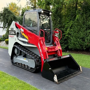 รถตักตีนตะขาบ Takeuchi TL6R สำหรับงานอุตสาหกรรม ออกแบบมาเพื่อการขนย้ายวัสดุหนักและประสิทธิภาพการทำงานที่ยาวนาน - Product Image 1