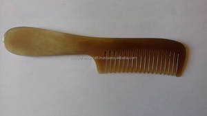 Venta al por mayor SANIYA HANDICRAFT pulido natural búfalo y cuerno de buey peine hecho a mano amor diseño regalo de negocios - Product Image 5