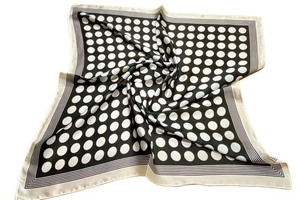 Pañuelo cuadrado con estampado de lunares negros, sensación satinada, muy suave, pañuelo para la cabeza para hombre y mujer - Product Image 3