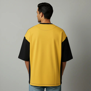 Camiseta de manga corta para hombre, extragrande, amarilla y negra con contraste, estampado de letras en la parte delantera, informal, cuello redondo, de algodón. - Product Image 3