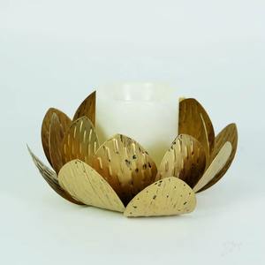 Porte-bougie en métal doré en forme de lotus, décoration élégante pour une ambiance festive, décoration saisonnière, décoration de comptoir de cuisine et de fenêtre - Product Image 6