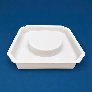 Moule en plastique PP industriel pour la fabrication de dalles de béton préfabriquées avec ouverture circulaire - Product Image 1