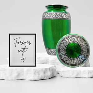 Urna Funeraria Americana de Esmalte Blanco Grabada a Mano de Primera Calidad con Capacidad de 200 Pulgadas Cúbicas para Uso Conmemorativo - Product Image 3