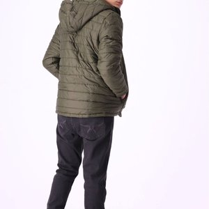 Veste matelassée décontractée pour homme, manteau d'hiver léger avec design matelassé en polaire douce, résistant à l'eau, coupe-vent et isolé - Product Image 2
