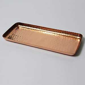 Bandeja de Servicio Metálica de Diseño Epic para el Hogar, con Acabado Dorado Martillado, Plato para Chocolate, Ideal para Cenas y Regalos - Product Image 2