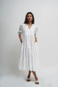 Robe midi en coton blanc pour femmes, col en V, volants superposés, manches bouffantes, style bohème, décontractée, coupe ample, robe longue d'été - Product Image 5