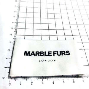 Étiquettes tissées en satin personnalisées, étiquettes imprimées pour vêtements, étiquettes d'emballage de logo haut de gamme, étiquettes de vêtements en gros - Product Image 4