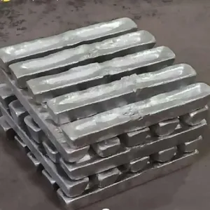 อลูมิเนียมแท่งคุณภาพดีที่สุด A7 อลูมิเนียมบริสุทธิ์ 99.7% สำหรับการหล่อขึ้นรูป การก่อสร้าง และวัตถุดิบอุตสาหกรรม - Product Image 1