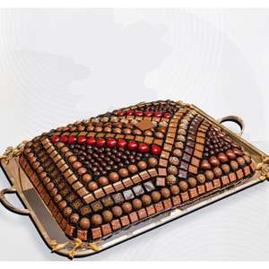 ถาดช็อกโกแลตโลหะสีเงินสวยงาม พร้อมงานฝีมือศิลป์ โดดเด่นเหมาะสำหรับตกแต่งโต๊ะอาหารและเสิร์ฟของหวาน - Product Image 1