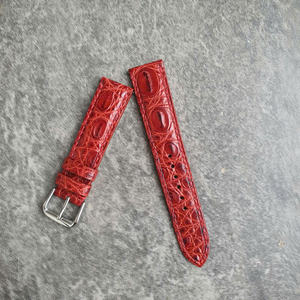 Bracelet de montre en cuir de crocodile fait main et personnalisé Luxali avec boucle en acier inoxydable - Bracelet durable et élégant - Product Image 2