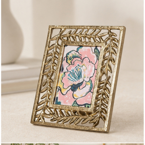 Cadre photo de luxe vintage en métal doré, motif feuille de palmier tropicale, pour table, découpe botanique, décoratif de bureau, vente en gros - Product Image 1