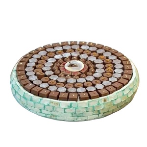 Cuenco para servir de madera de Acacia atemporal hecho a mano con acento de nácar, regalo perfecto de Ramadán y Eid, presentación lujosa en el hogar - Product Image 1