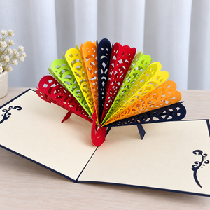 Carte de vœux carrée élégante et personnalisée avec un motif de paon estampé à l'or, carte en papier faite à la main pour un anniversaire - Product Image 2