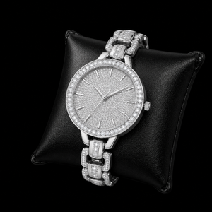 Montre de luxe pour femme avec diamants, cadran rond 30 mm, mouvement à quartz analogique, boîtier en cristal saphir, style « Iced Out » argenté - Product Image 3