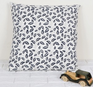 Housse de coussin à franges imprimée Jaipuri bleu et blanc bohème, housse de coussin décorative ethnique indienne pour la décoration de la maison - Product Image 1
