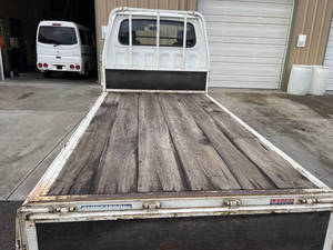 พร้อมจัดส่ง บริการส่งตลอด 24 ชั่วโมง ข้อเสนอสุดพิเศษ รถกระบะ Fargo ปี 1990 รุ่นทั่วไป ขับเคลื่อน 4 ล้อ LT Isuzu รุ่นเก่า - Product Image 3