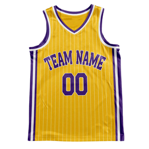 Ensemble uniforme de basketball rétro personnalisé jaune à rayures fines, maillot et short avec bordure de col blanc et violet, design d'équipe rétro - Product Image 3