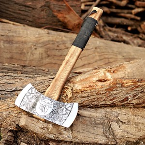 Hacha vikinga de doble filo forjada a mano, con acabado ácido, de acero al carbono, mango de madera maciza de fresno, funda de cuero, grado industrial. - Product Image 4