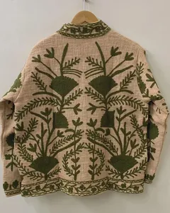 Veste artisanale pour femme en coton tissé crème, brodée de fleurs vert olive, ouverte sur le devant, légère, pour l'automne - Product Image 2