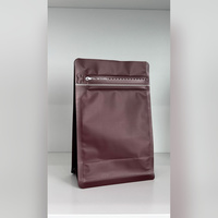 Poudre de protéines pour la remise en forme, boisson nutritionnelle, sachet à fond plat scellé sur huit côtés avec fermeture éclair