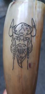 แก้วน้ำทรงเขาสัตว์ไวกิ้ง คุณภาพพรีเมียม เป็นมิตรกับสิ่งแวดล้อม งานแฮนด์เมดจากวัสดุธรรมชาติ ขนาดสั่งทำได้ แก้วเบียร์ลายสัตว์ ของขวัญงานแต่งงาน - Product Image 2