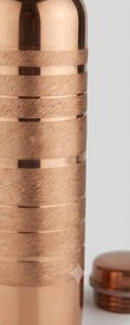 Botella de Agua de Cobre con Ranuras Horizontales, Diseño Minimalista, Portátil para Viajes - Product Image 3