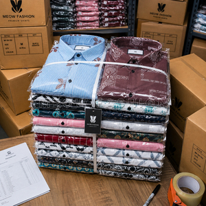 เสื้อผ้าสำเร็จรูปสต็อกล็อตใหญ่จากดาก้า เสื้อเชิ้ตส่วนเกิน เสื้อชายหาด เสื้อผ้ารีสอร์ท ผู้ชาย คละแบบ ของเหลือใช้ รวมเป็นชุด จัดส่งเร็ว - Product Image 1