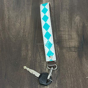 Nouveau porte-clés en cuir de vache véritable à motif losanges, idéal pour la promotion ou comme cadeau, fabrication OEM - Product Image 5