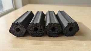 Briquettes de charbon de coco à combustion longue durée, forme hexagonale, haute énergie calorifique, combustible pour barbecue - Product Image 6