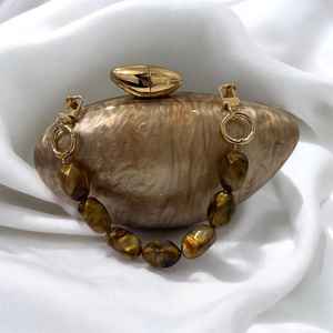 Bolso de mano popular con asa de perlas, bolso de noche tipo caja de huevo de ganso, nuevo bolso de mano de acrílico con textura de mármol a la moda, bolsos de hombro para mujer - Product Image 1