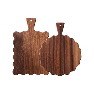Lot de 2 planches à découper en bois d'ébène festonnées avec poignée, planches à découper en bois d'ébène à bords ondulés, planches de service pour le pain, vente en gros - Product Image 1