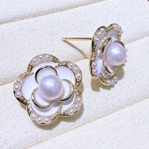 Boucles d'oreilles en perles d'eau douce naturelles de Zhuji, fleur en zircon blanc avec aiguille en argent S925, bijoux ronds Mantou authentiques - Product Image 4