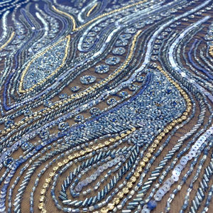 Tela de encaje de malla con lentejuelas azul real y bordado de cuentas de diseñador de alta gama por yarda para prendas de noche de lujo y capas - Product Image 1