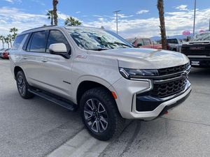 Pick-up 4x4 d'occasion 2023, beige, automatique, intérieur cuir foncé, moteur essence V8 4L, jantes en alliage d'aluminium R20, conduite à gauche - Product Image 3