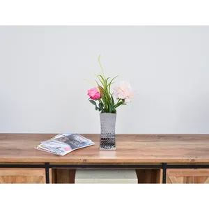 Vase à fleurs en aluminium fait main, centre de table de luxe pour la décoration moderne de la maison, du bureau, du restaurant, de la station balnéaire et de l'hôtellerie - Product Image 4