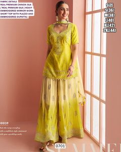 ชุดเดรสปักลายกระจกวาววับแบบดั้งเดิมของซานวี ทรงพาลาซโซ่ยาวถึงพื้น - Product Image 3