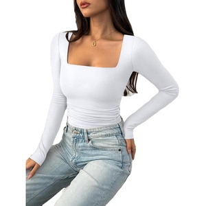 Tops Cortos de Moda Otoño 2026 Personalizados para Mujer, Cuello Cuadrado Básico, Manga Larga, Ajustados, Estilo Deportivo, Estilo Reina - Product Image 5