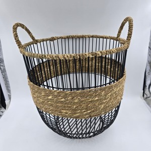 Panier de rangement en fil métallique noir avec poignées en corde de jute naturelle, organisateur de décoration rustique pour la maison, panier pour la cuisine, la salle de bain et la buanderie - Product Image 1