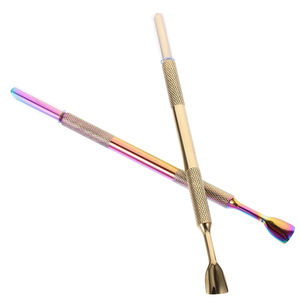 Coupe-cuticules double face professionnel pour manucures, outil pour les artistes et techniciens des ongles, ensembles de soins des ongles multicolores et finition dorée - Product Image 1